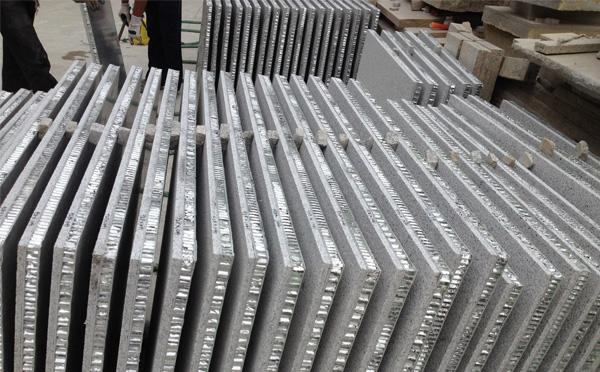 Aluminum hollow plate